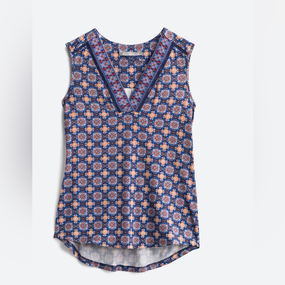 Daniel Rainn XXL Finli v-neck printed knit top